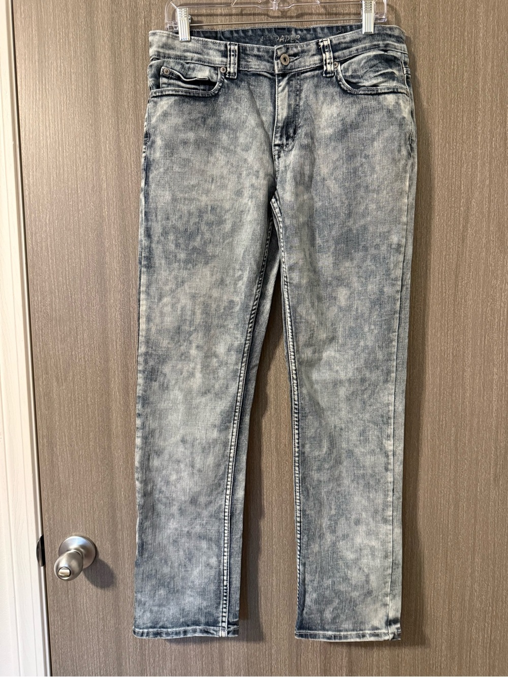 Flypaper Light Gray Acid-Wash Skinny Leg Jeans